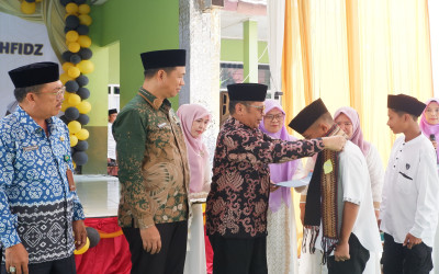 KHIDMAT NAMUN HARU : PERPISAHAN DAN WISUDA TAHFIDZ KELAS 6 MIN 6 BANDAR LAMPUNG DIHADIRI KAKEMENAG DAN PENMAD KOTA BANDAR LAMPUNG